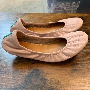 💕 Tieks Blush Pink Flats Size 7